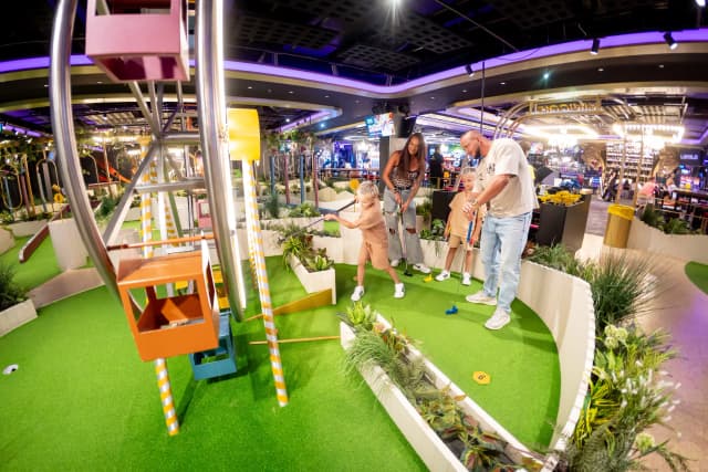 Minigolf v LEVELS