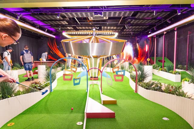 Minigolf v LEVELS