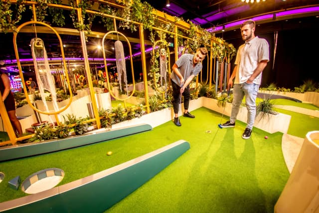 Minigolf v LEVELS